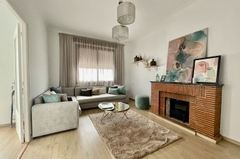 Appartement de deux chambres entièrement meublé à louer dans le Centre