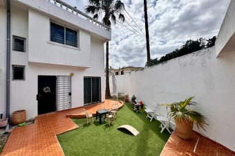 Stylish 2-Bedroom Villa in California, Available from July