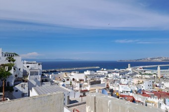 Maison à Place Amrah avec Vue sur Mer et Magasin Séparé